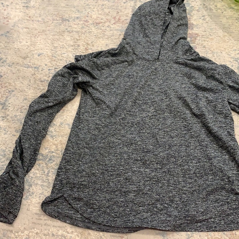 Super cute athlete sweatshirt sooooo soft